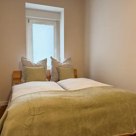 Charles & Kaetchen Nature Plagwitz