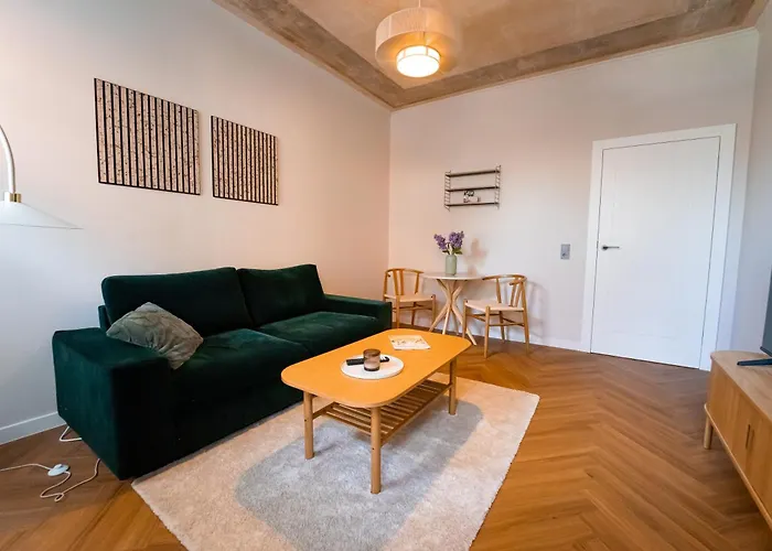 Charles & Kaetchen Nature Plagwitz